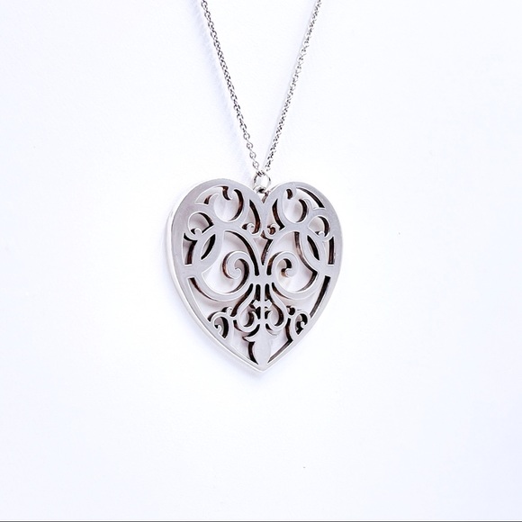 Tiffany & Co. Enchant Heart Pendant - Picture 4 of 8